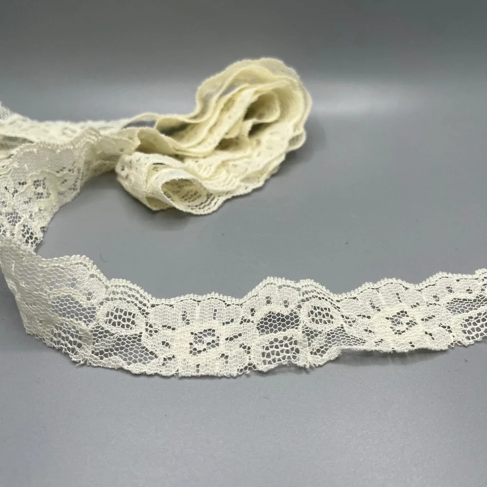 VTG Ivory Lace Trim Scalloped Edge Wedding Bridal DIY Craft  1